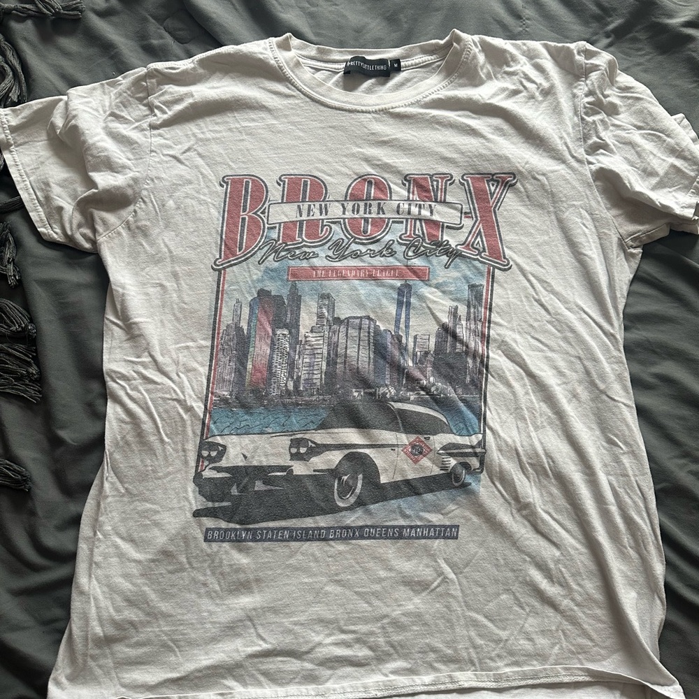 PRETTYLITTLETHING Bronx T-Shirt